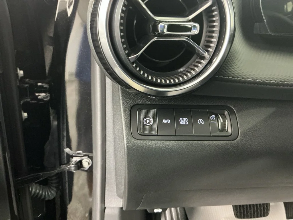 New 2027 Mosaic Black Metallic Chevrolet LT image 10