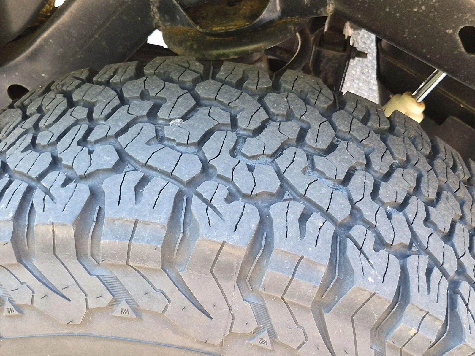 Used 2003  Jeep Sport image 12