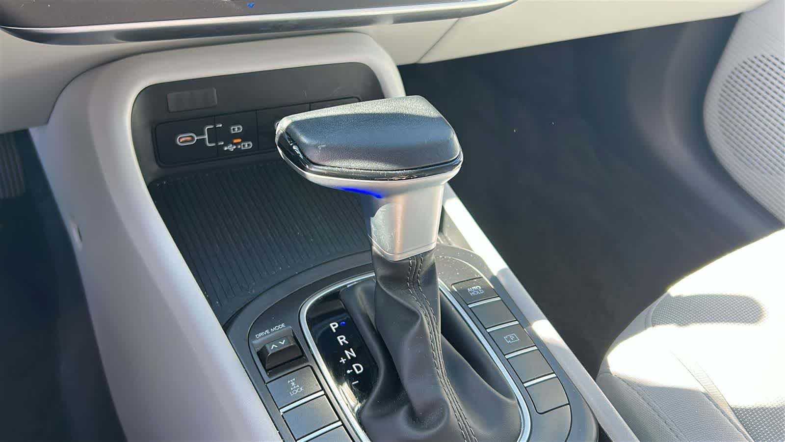 Certified Used 2025 Ultimate Red Metallic Hyundai SEL image 11
