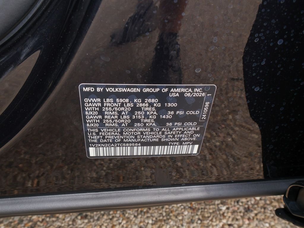 New 2026 Black Volkswagen 2.0T SE w/Technology image 32