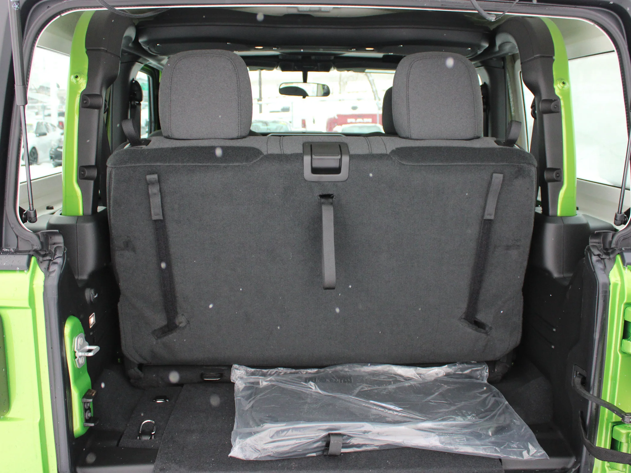 Certified Used 2026 mojito Jeep Sport * No Accidents | Backup Camera | Trailer Tow | Apple CarPlay | Trail Ready image 17