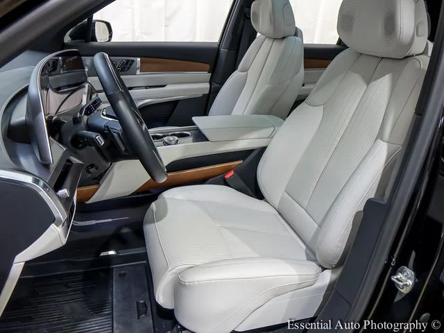 2026 Cadillac VISTIQ Luxury - Photo 10