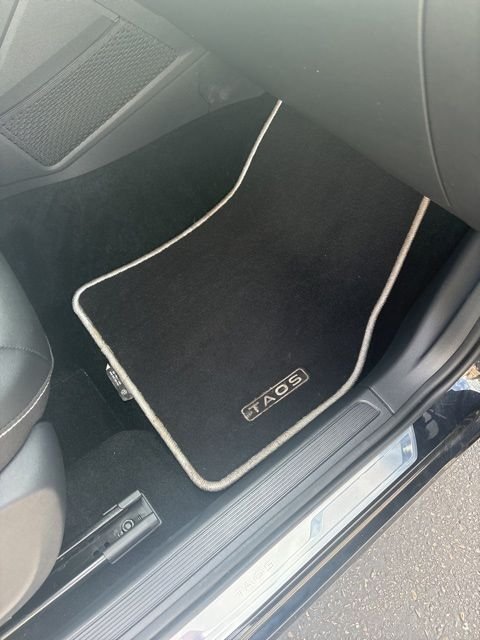 2023 Volkswagen Taos SE - Photo 39