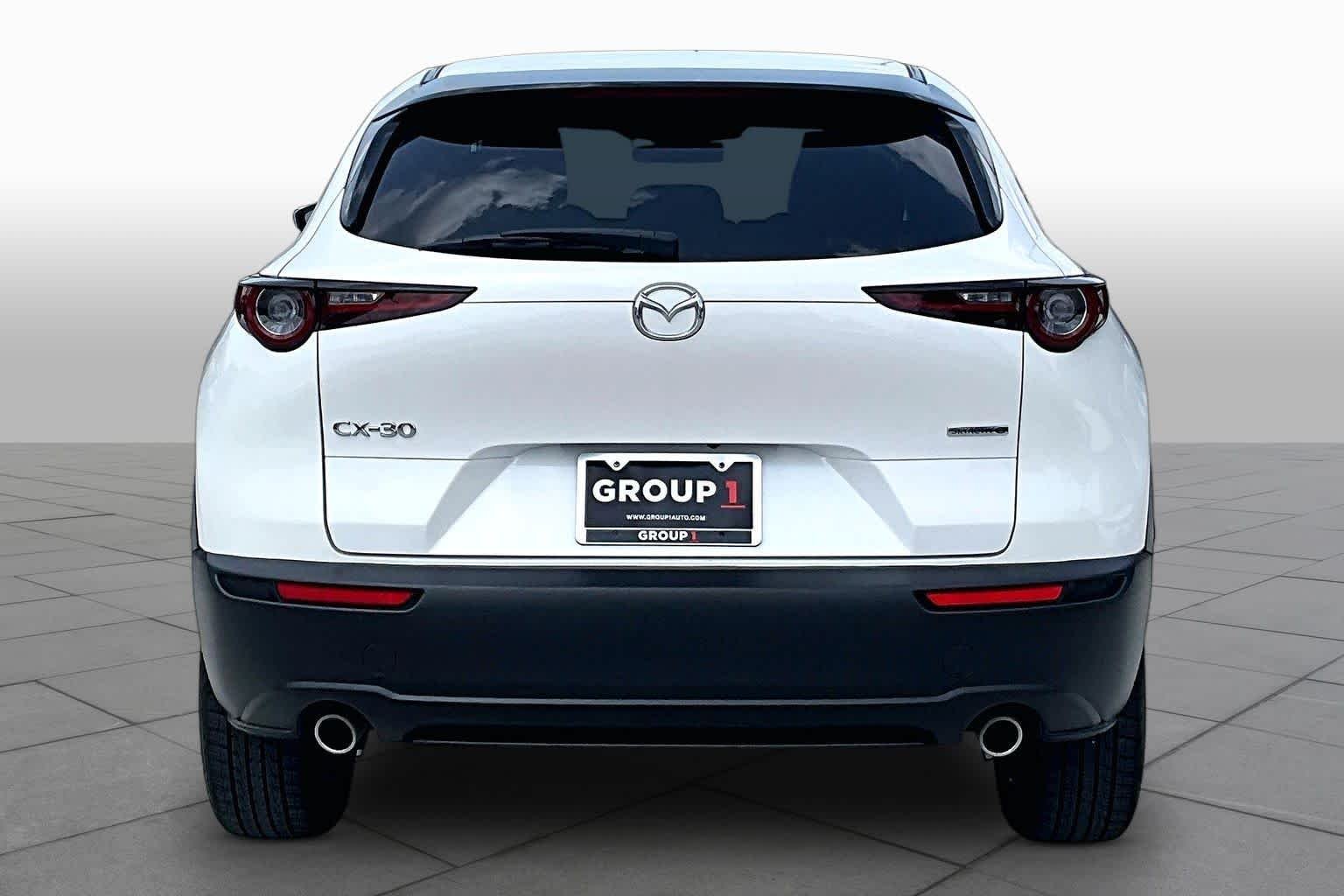 Used 2021 Snowflake White Pearl Mica Mazda Preferred image 5