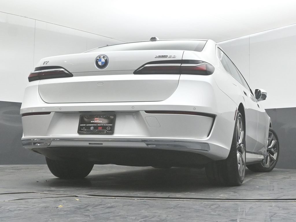 2023 BMW I7 - Image 35