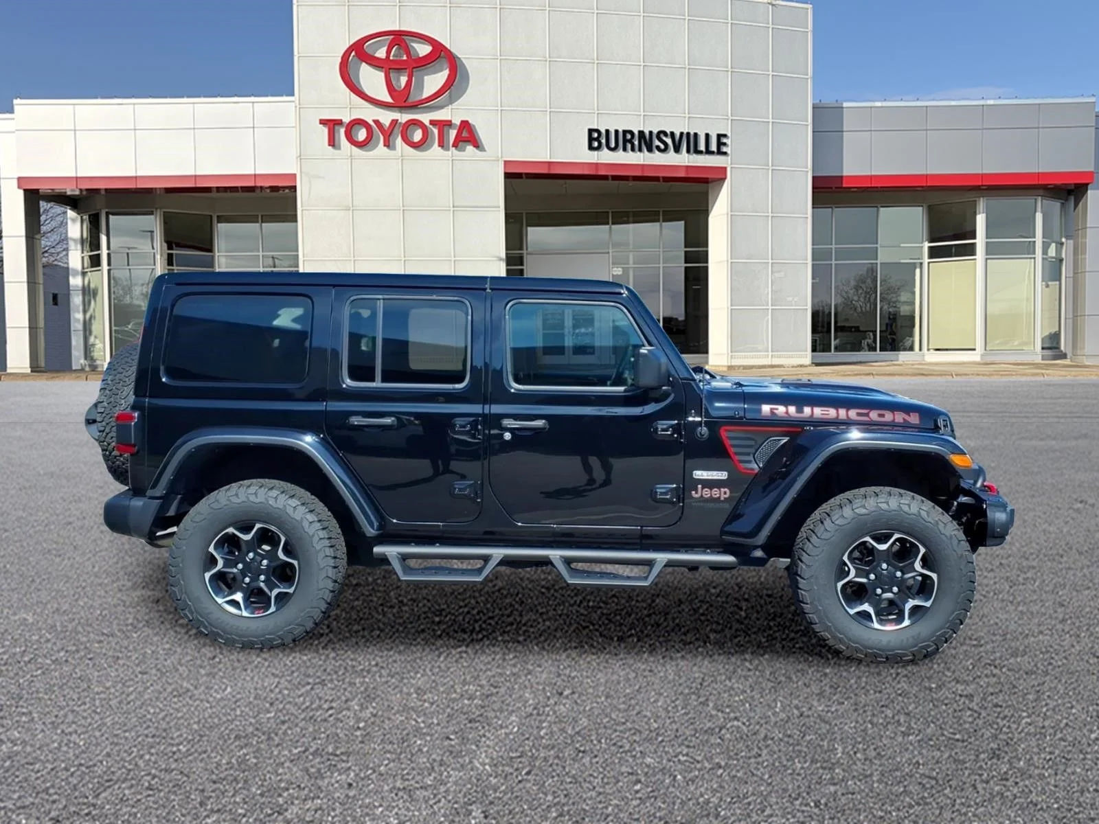 Used 2020 Jeep Wrangler Unlimited Rubicon Recon with VIN 1C4HJXFNXLW339474 for sale in Burnsville, Minnesota