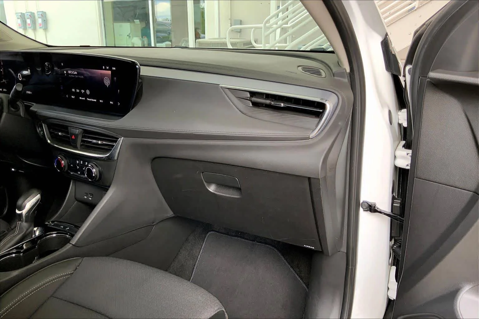 2025 Buick Encore GX Preferred - Photo 19