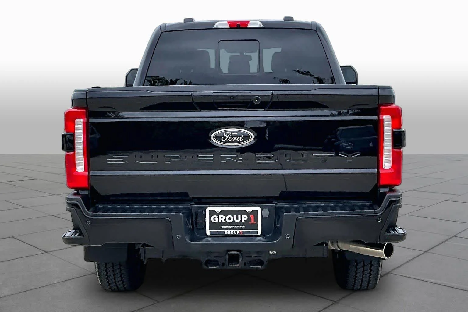 Used 2024 Agate Black Metallic Ford LARIAT image 5