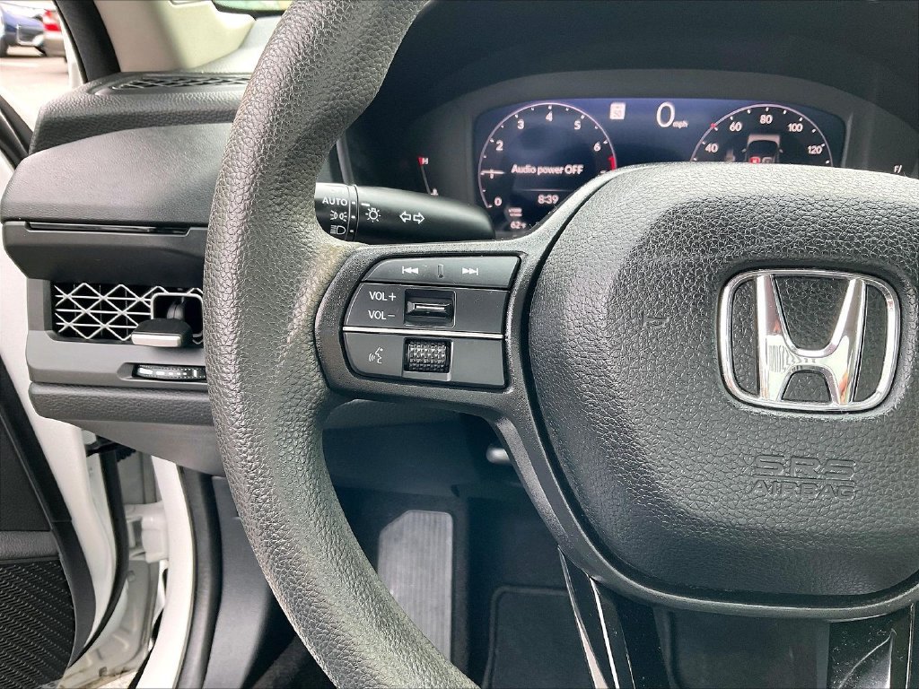 Used 2023 White Honda EX image 23
