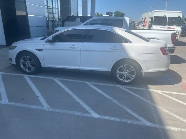 Used 2014 White Ford SEL image 5