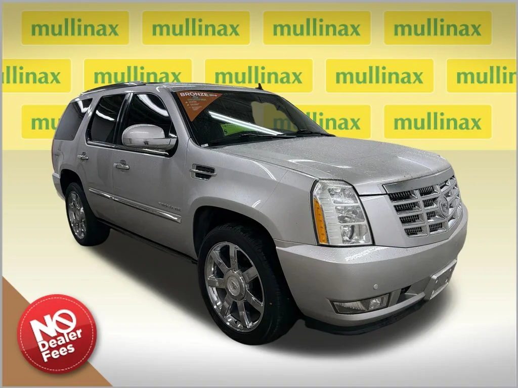 2011 Cadillac Escalade AWD Premium's photo