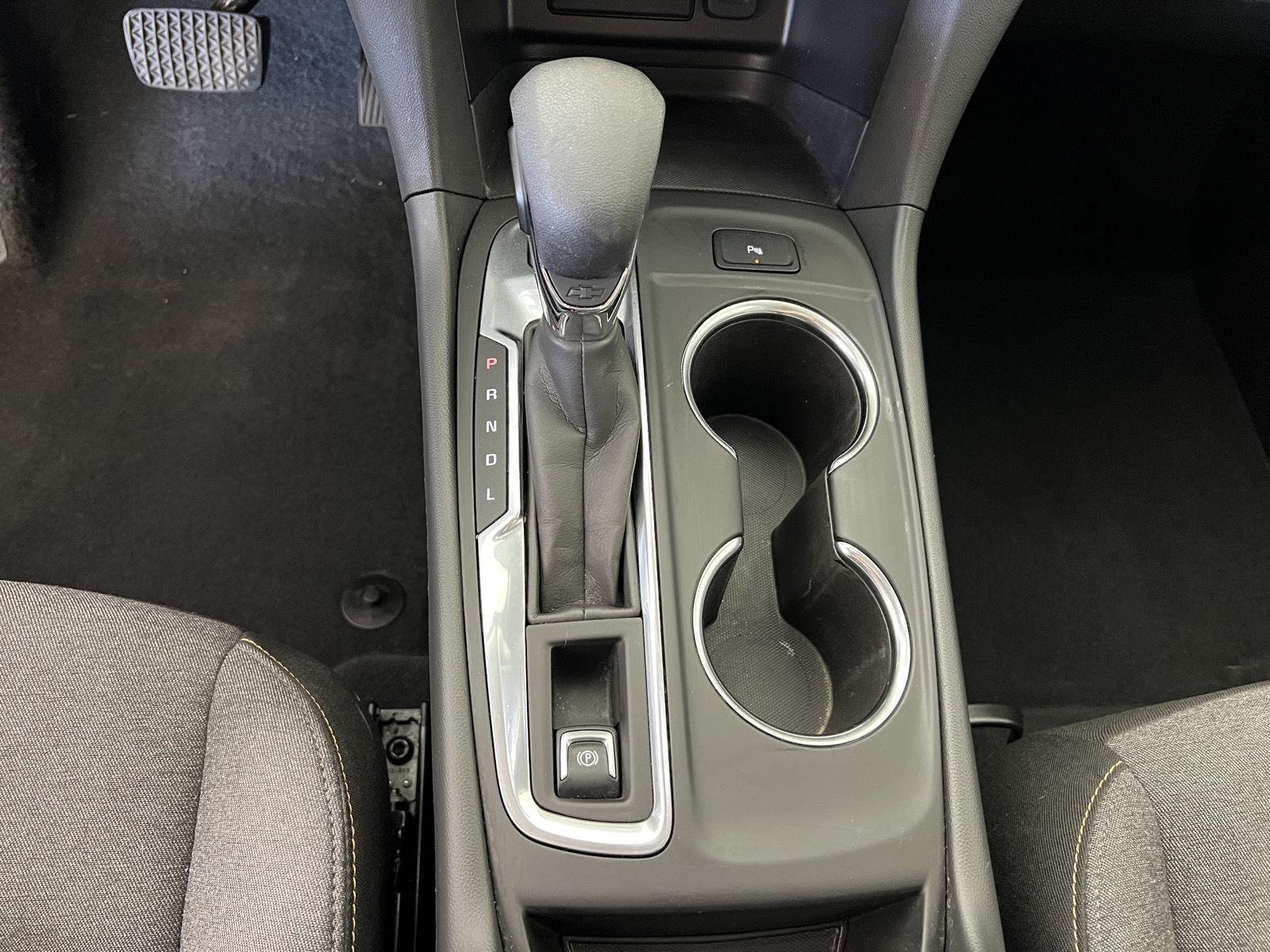 Used 2024 Sterling Gray Metallic Chevrolet LT image 18
