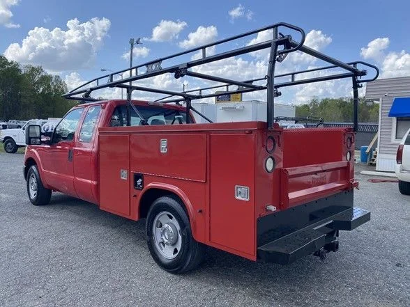 Used 2011 Red Ford XL image 8