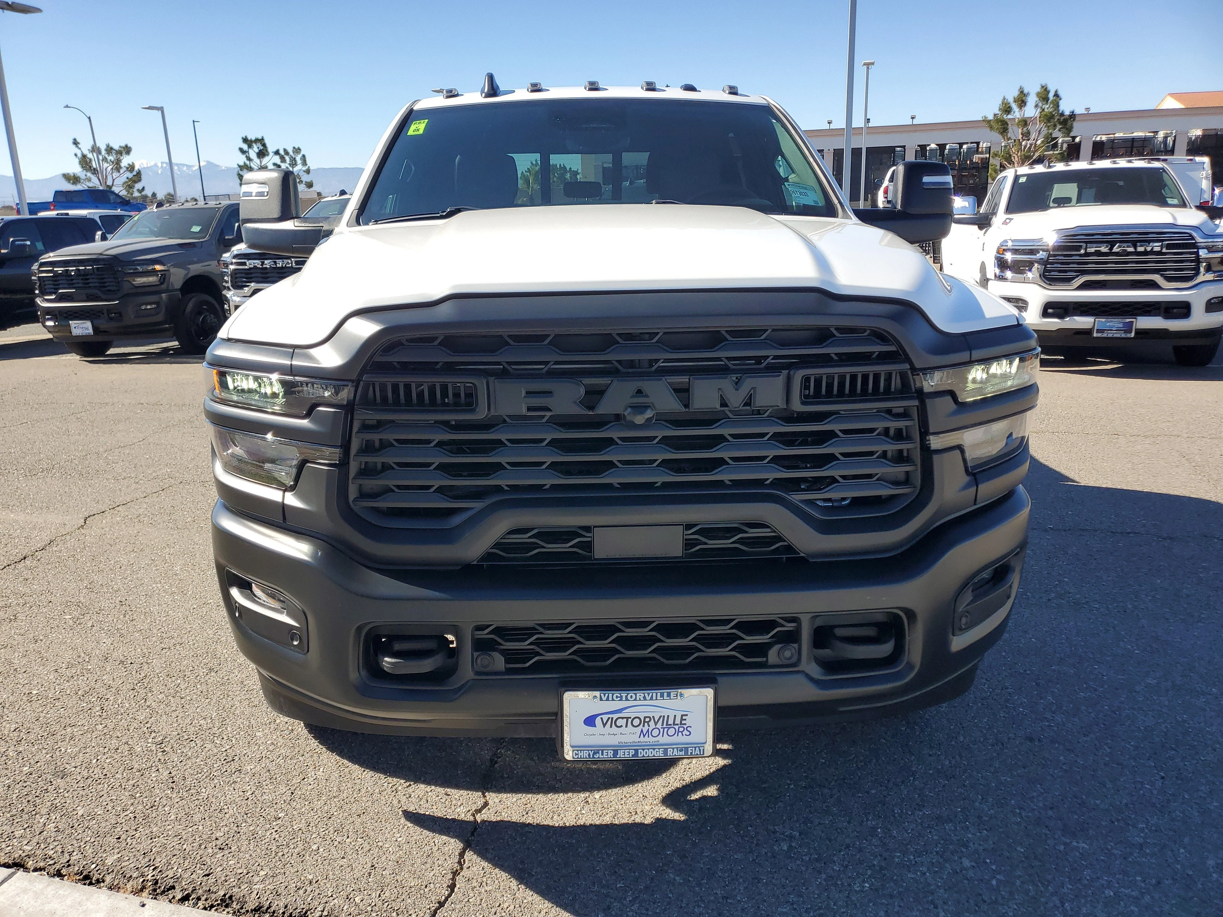 New 2026 Bright White Clear-Coat Exterior Paint RAM Tradesman image 9