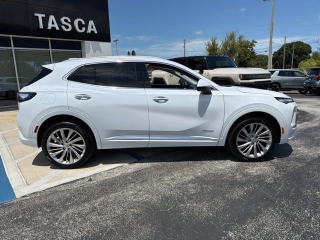 New 2026 Iridescent White Tricoat Buick Avenir image 10