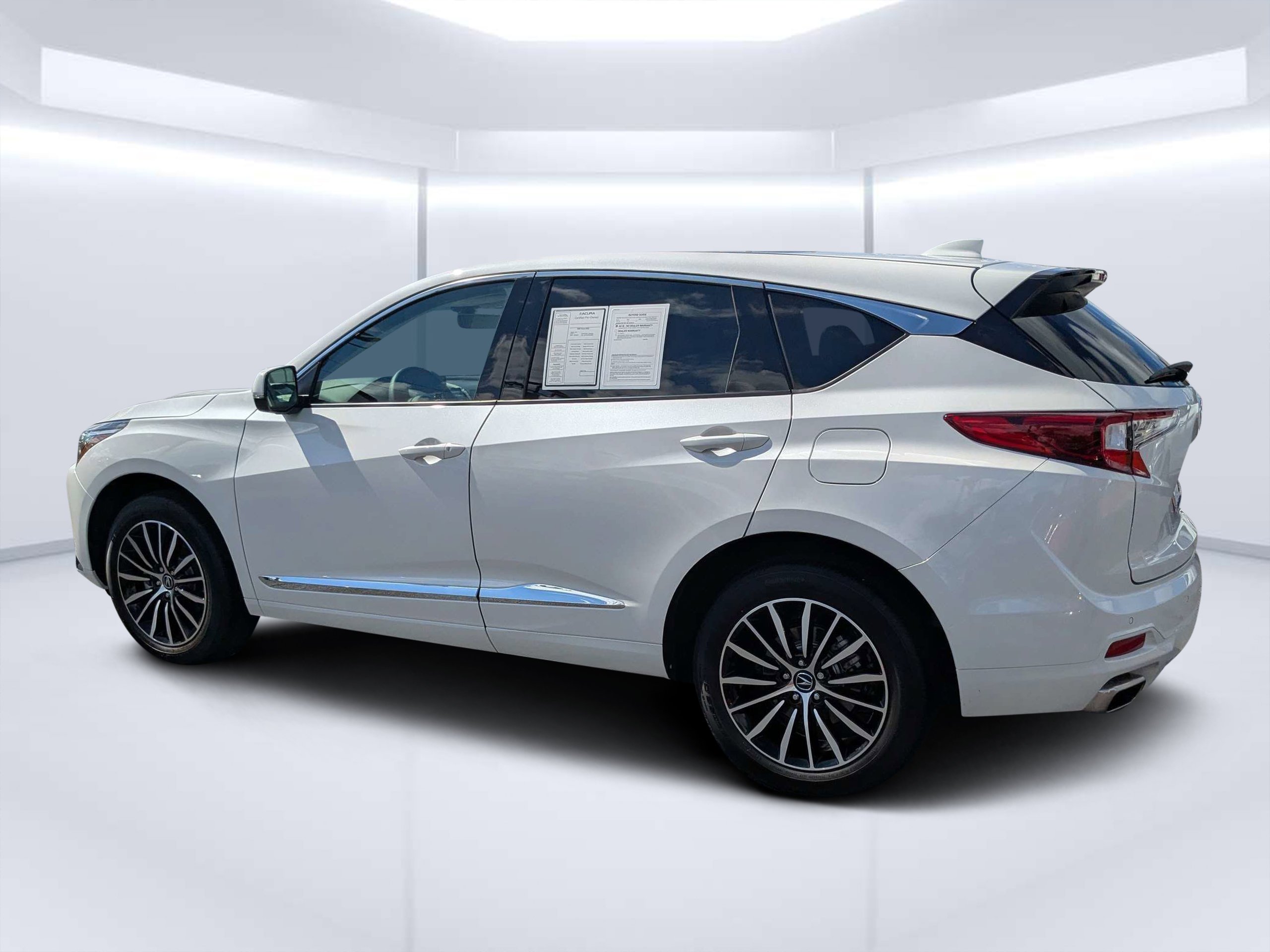 Certified Used 2025 Platinum White Pearl Acura Advance Package image 40