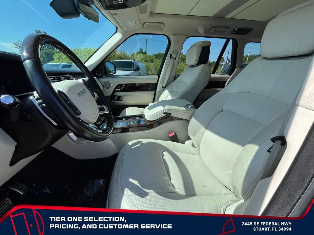 Used 2022  Land Rover Autobiography image 10