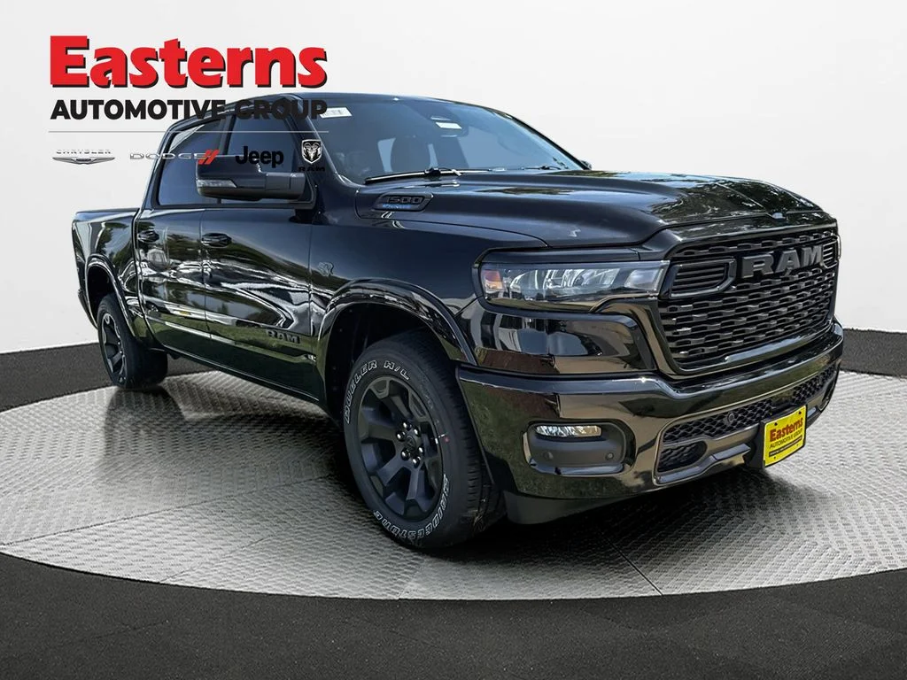 New 2027 Diamond Black Crystal Pearl-Coat Exterior Paint RAM Big Horn/Lone Star image 3