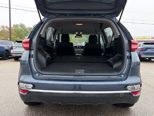 Used 2022 Pacific Blue Kia LX image 25