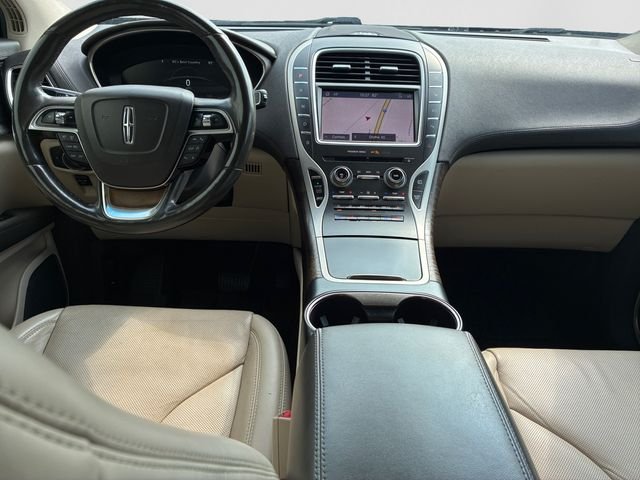 Used 2019 Blue Diamond Metallic Lincoln Reserve image 14