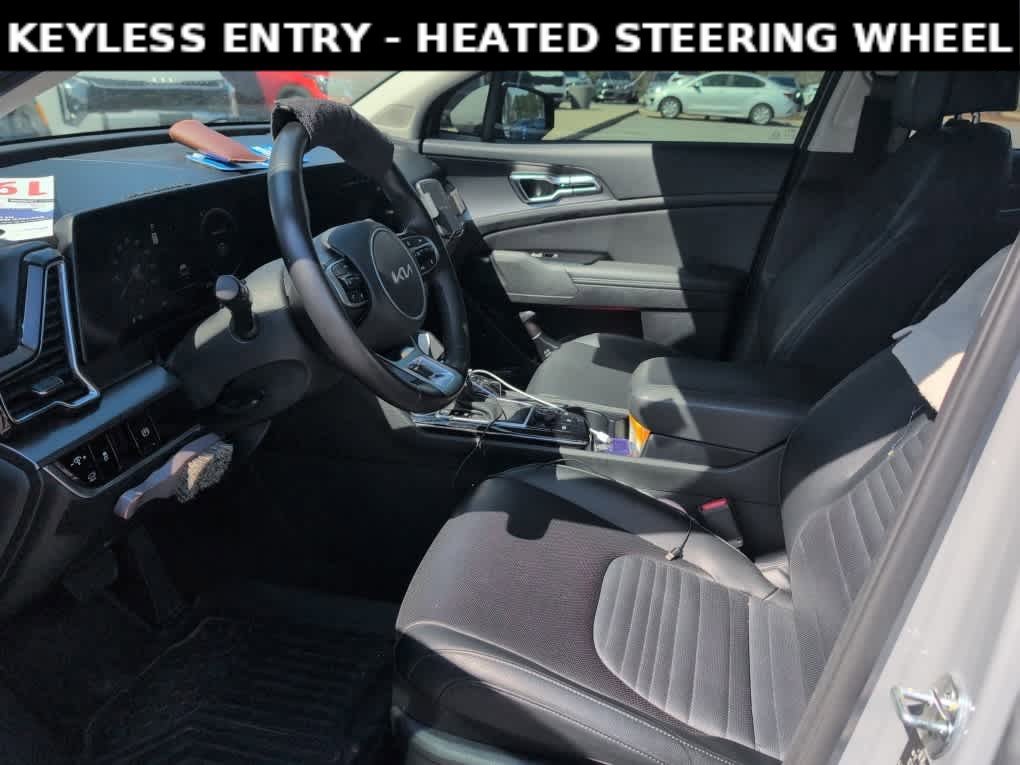Used 2023 Wolf Gray Kia SX-Prestige image 8
