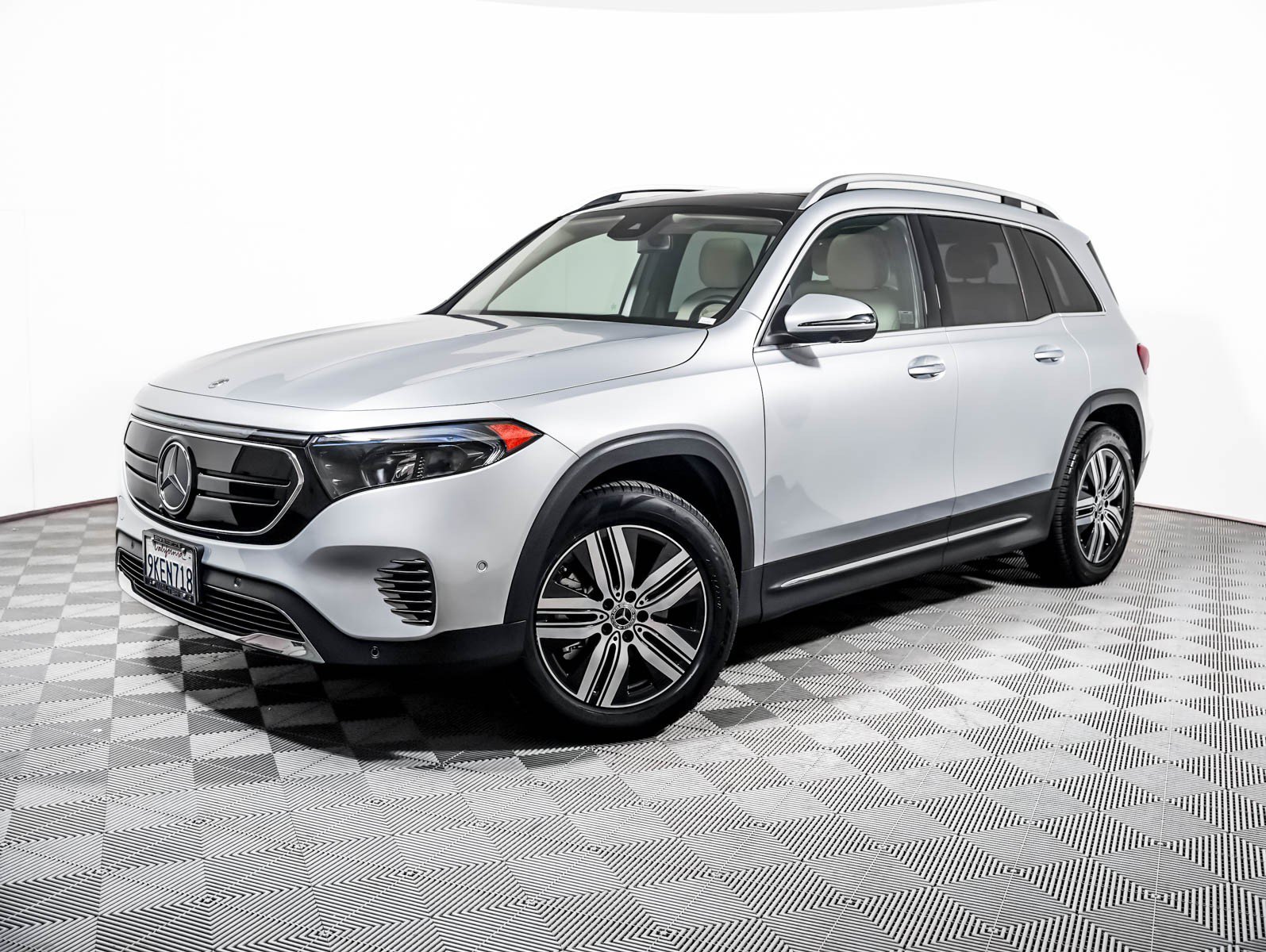 Certified Used 2023 Iridium Silver Metallic Mercedes-Benz EQB 300 4MATIC® SUV image 1