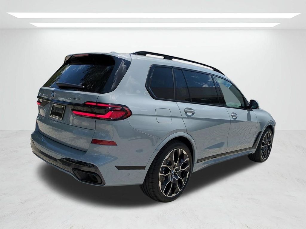 New 2027 Gray Metallic BMW xDrive40i image 4