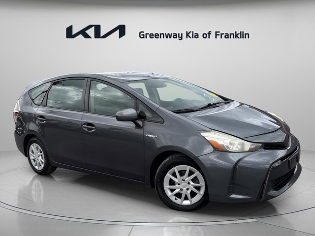 2016 Toyota Prius v Five