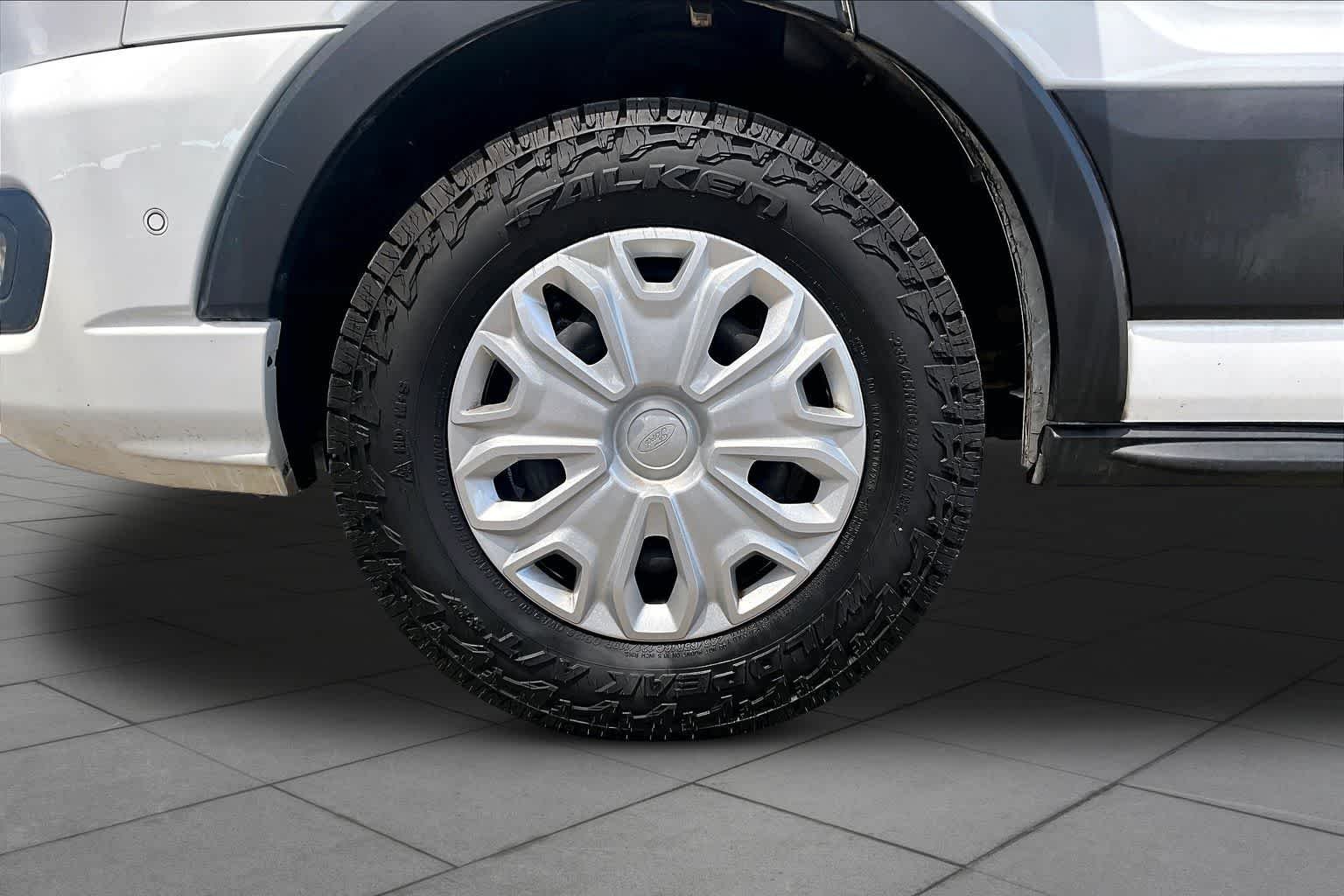 Used 2023 Oxford White Ford XLT image 11