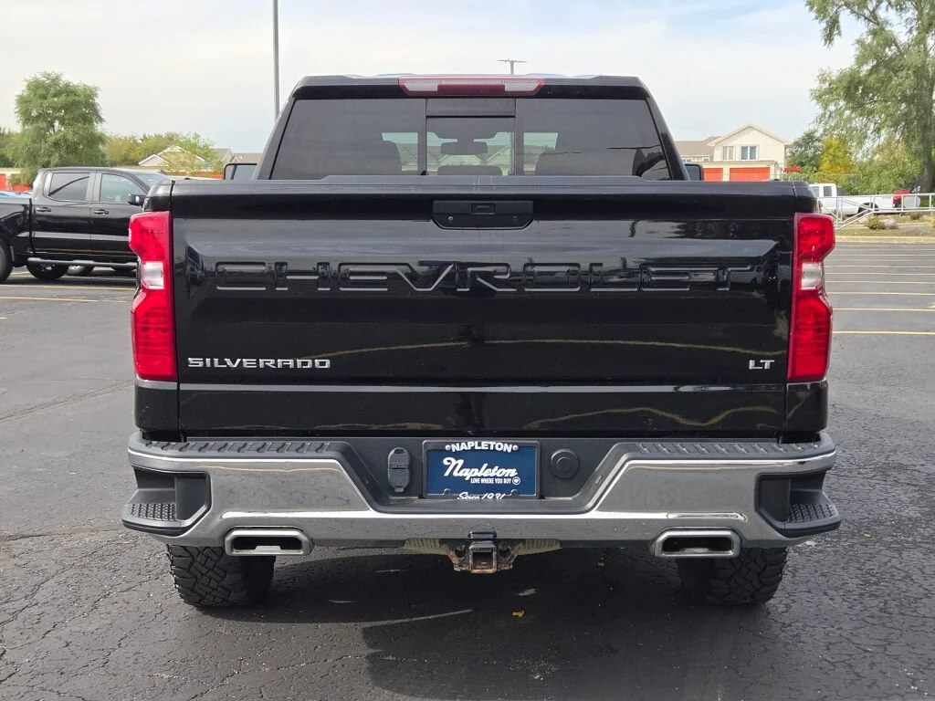 Used 2021 Black Chevrolet LT image 11