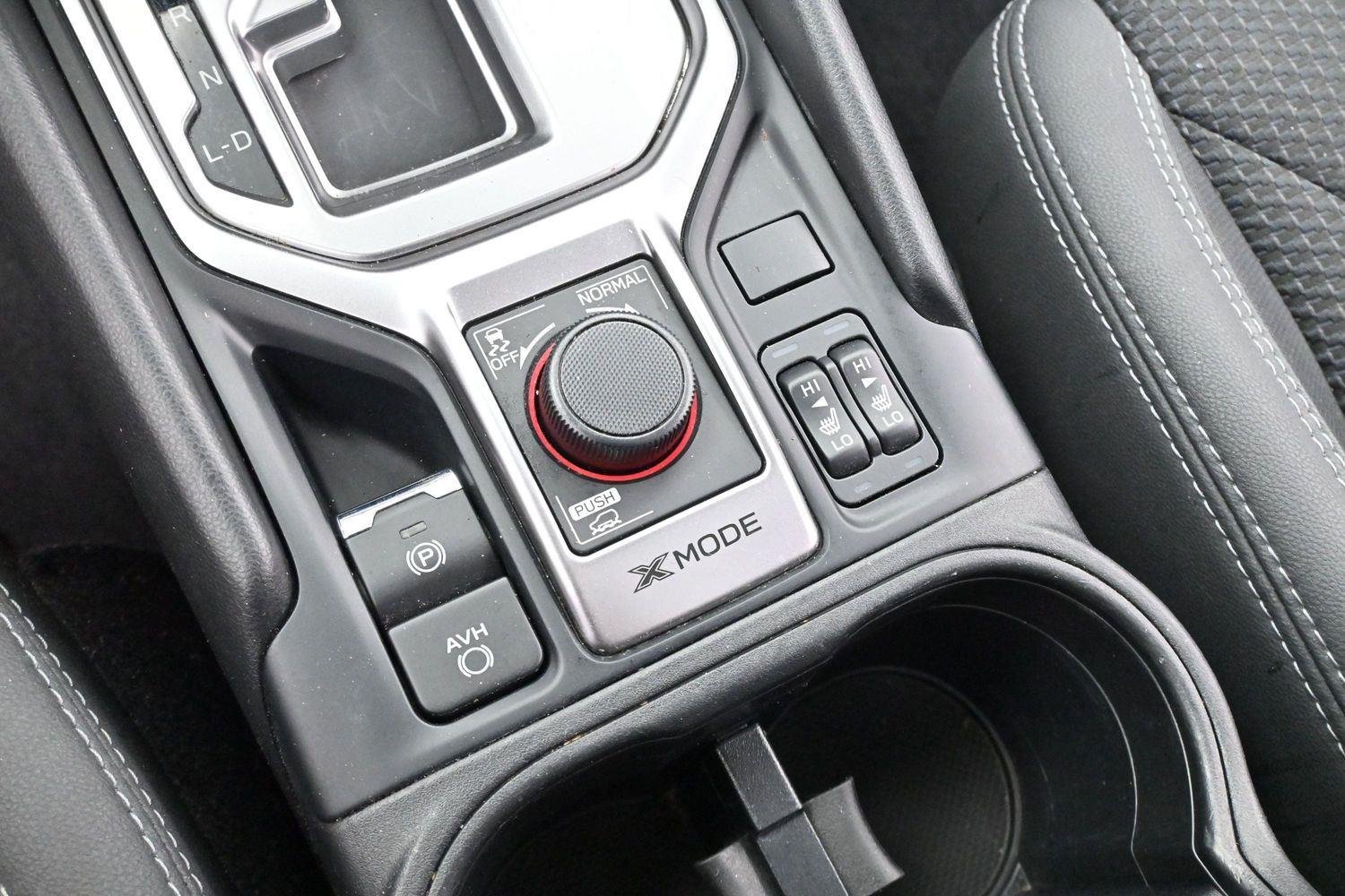 Used 2020 Ice Silver Metallic Subaru Premium image 20