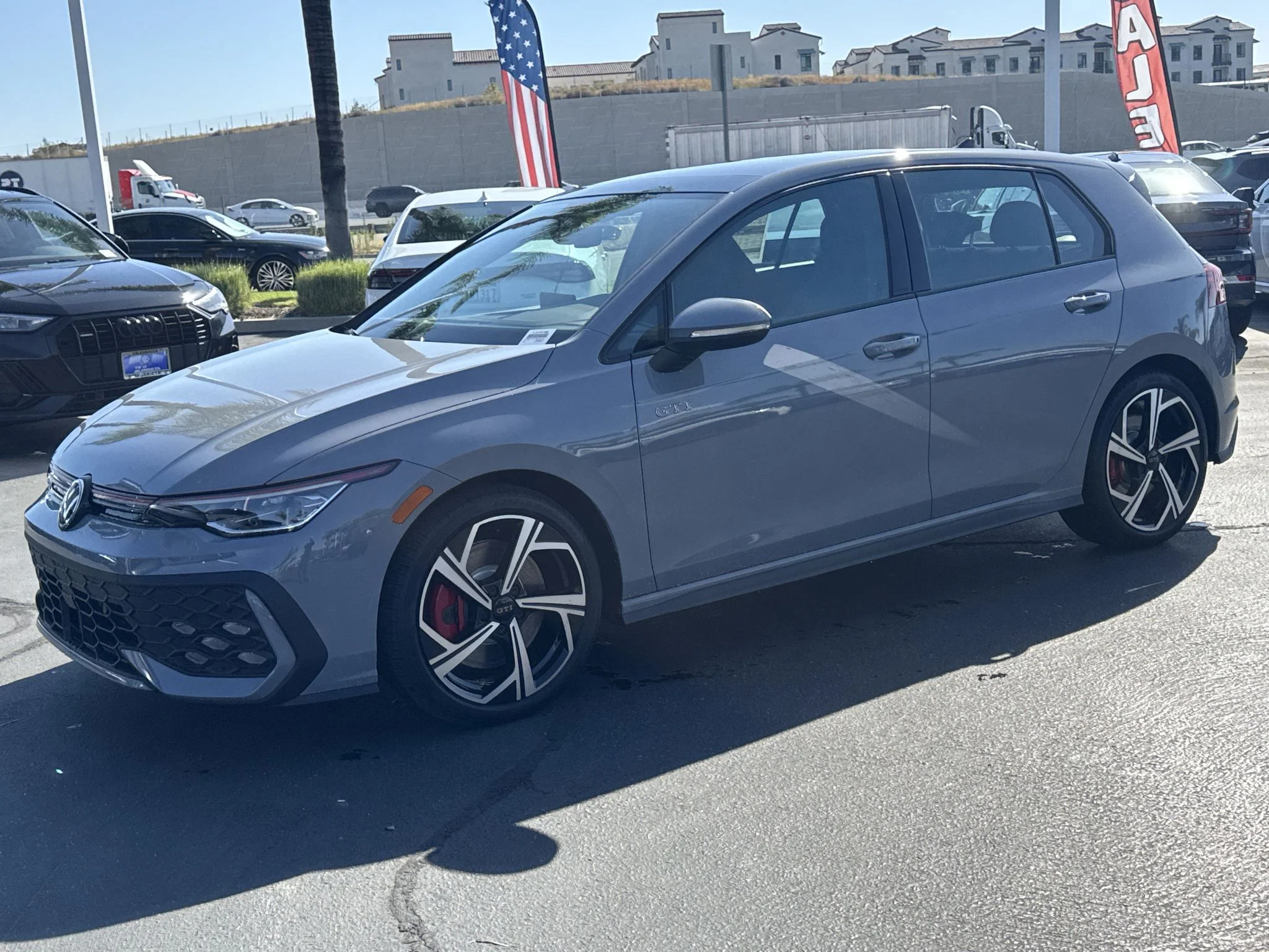New 2026 Moonstone Gray Volkswagen SE image 4