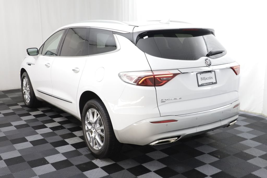 Used 2023 Summit White Buick Premium Group image 17
