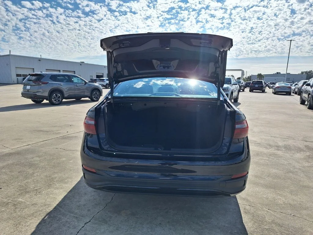 New 2026 Black Volkswagen 1.5T SE image 26