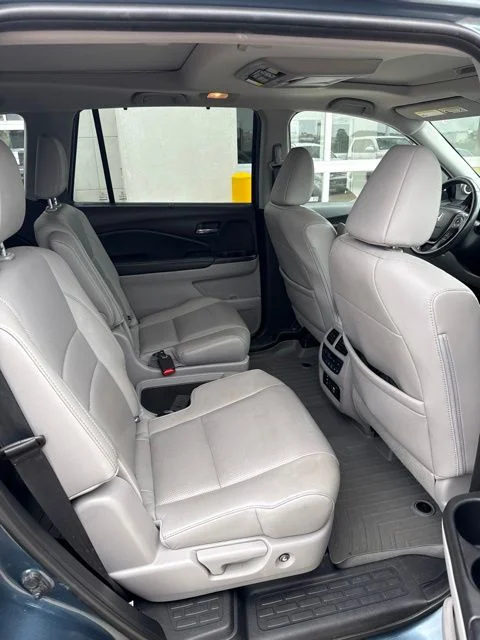 Used 2018  Honda Elite image 13