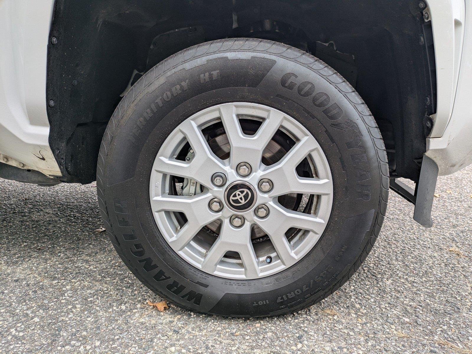 Used 2026 Ice Cap Toyota SR image 10