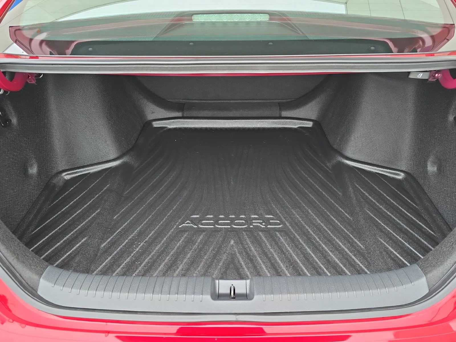 2024 Honda Accord LX - Photo 12