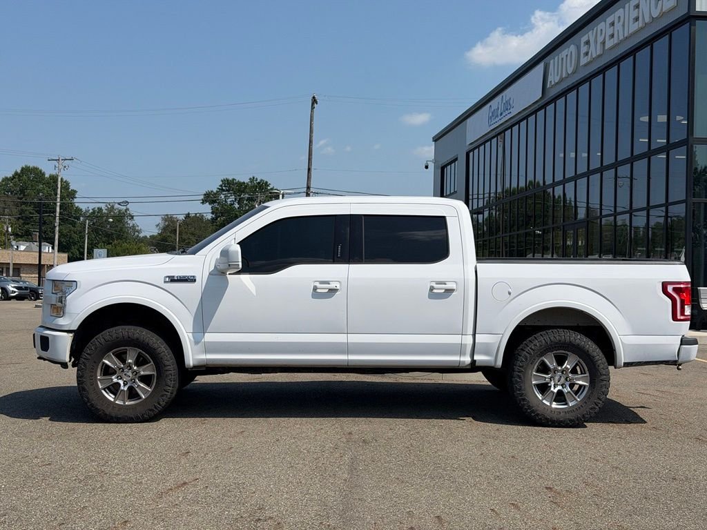 Used 2017  Ford  image 2