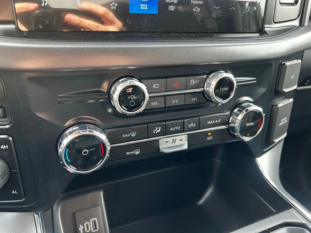 New 2026 Gray Ford XLT image 21