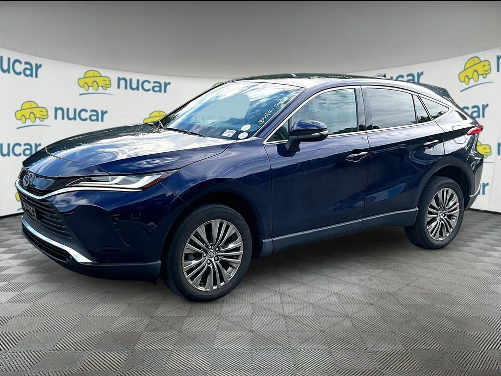 Used 2023  Toyota Limited image 3