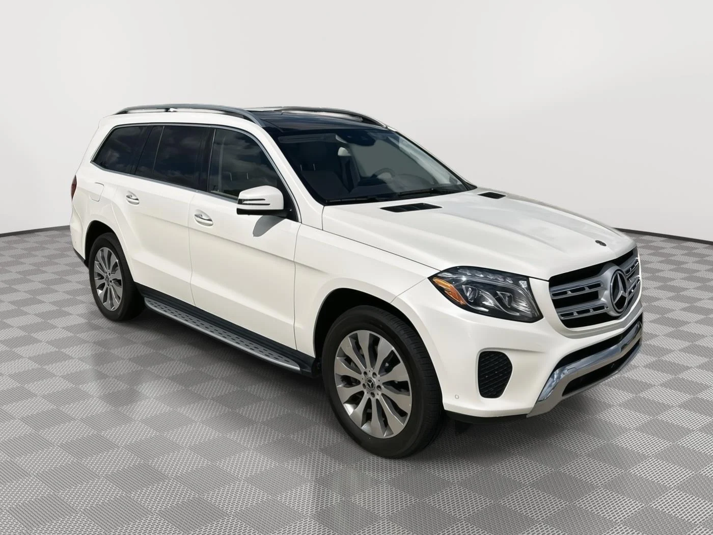 Used 2017  mercedes-benz GLS 450 4MATIC® SUV image 1