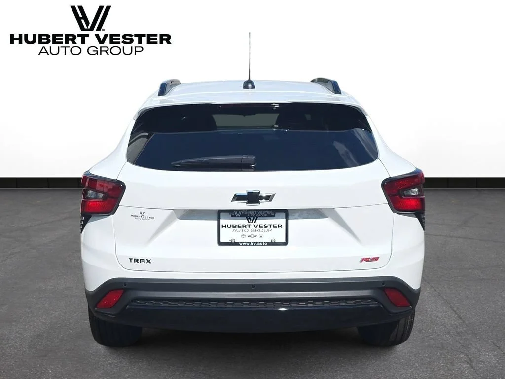 2026 Chevrolet Trax RS - Photo 7