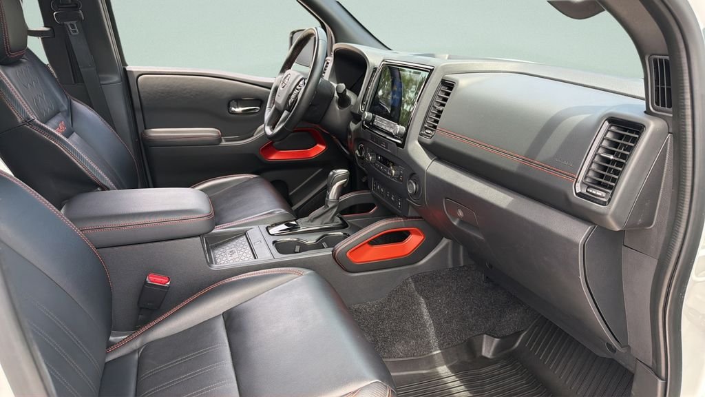 Used 2023 White Nissan PRO-4X image 32