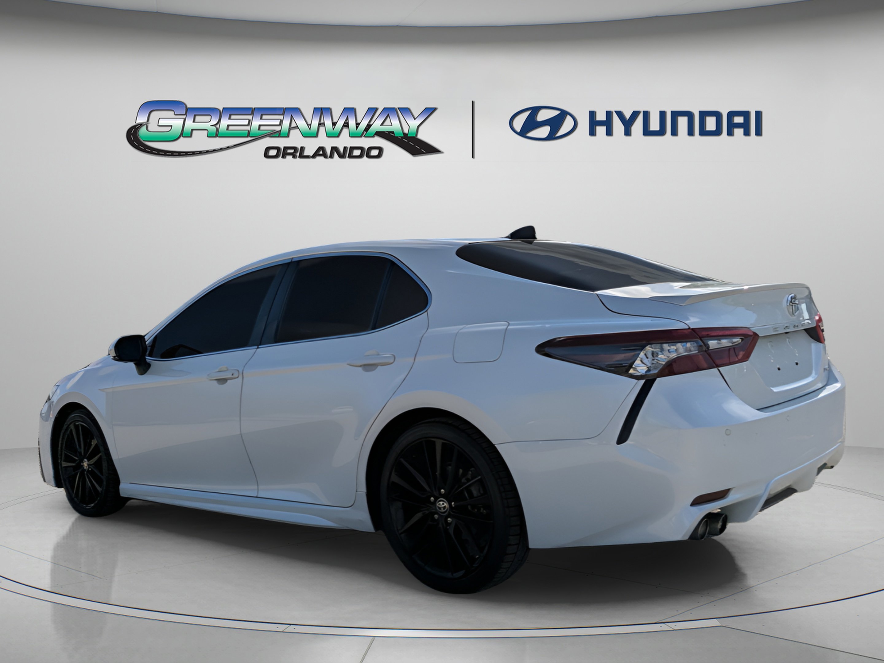 2021 Toyota Camry XSE - Photo 6