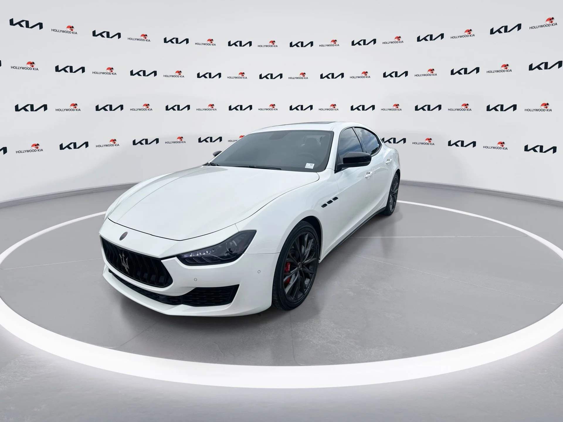 Used 2021 Bianco Alpi Tri-Coat Maserati S image 4