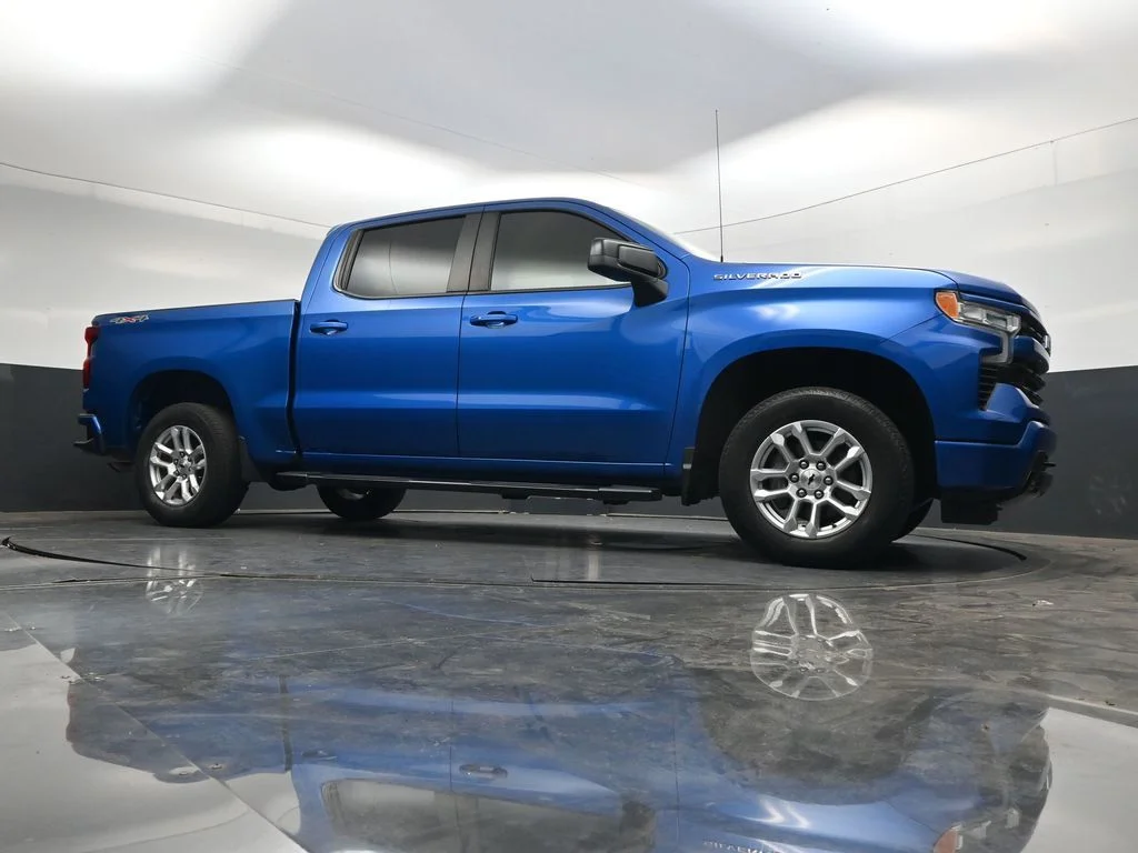 Used 2022 Blue Chevrolet RST image 35