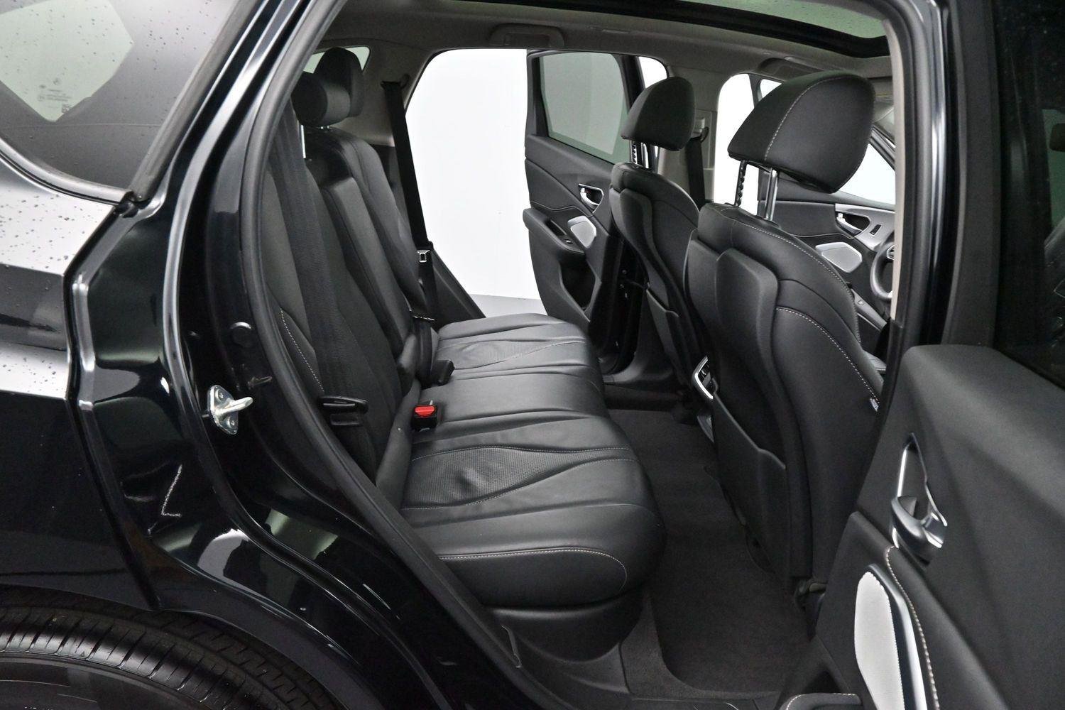 Used 2024 Majestic Black Pearl Acura SH-AWD w/Tech image 35