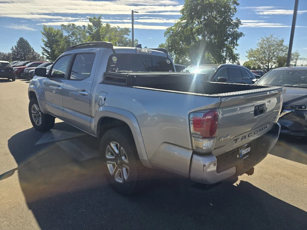 Used 2017 Silver Sky Metallic Toyota Limited image 15