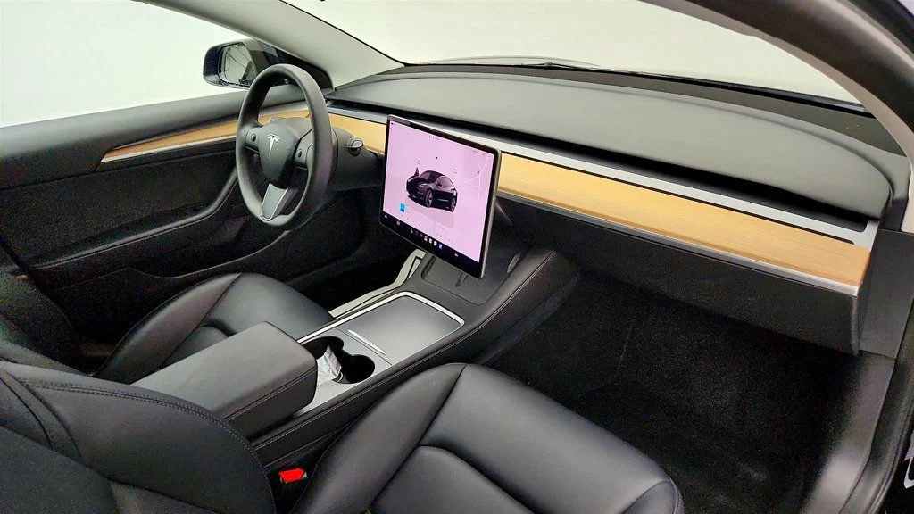 Used 2023 Solid Black Tesla RWD image 27