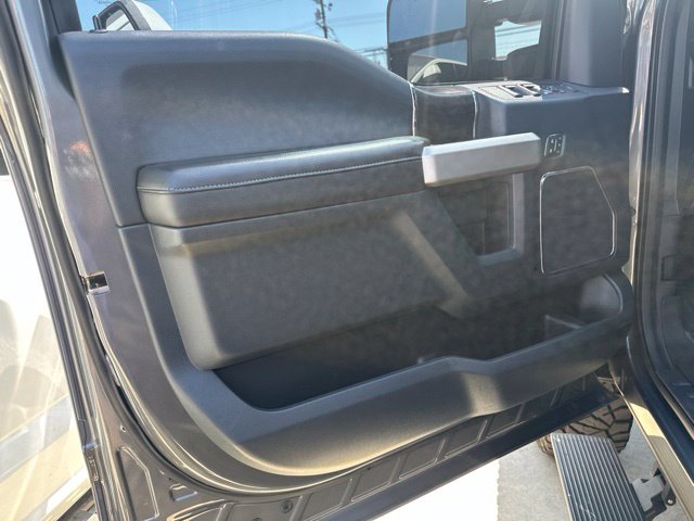 Used 2022 Gray Ford Lariat image 9